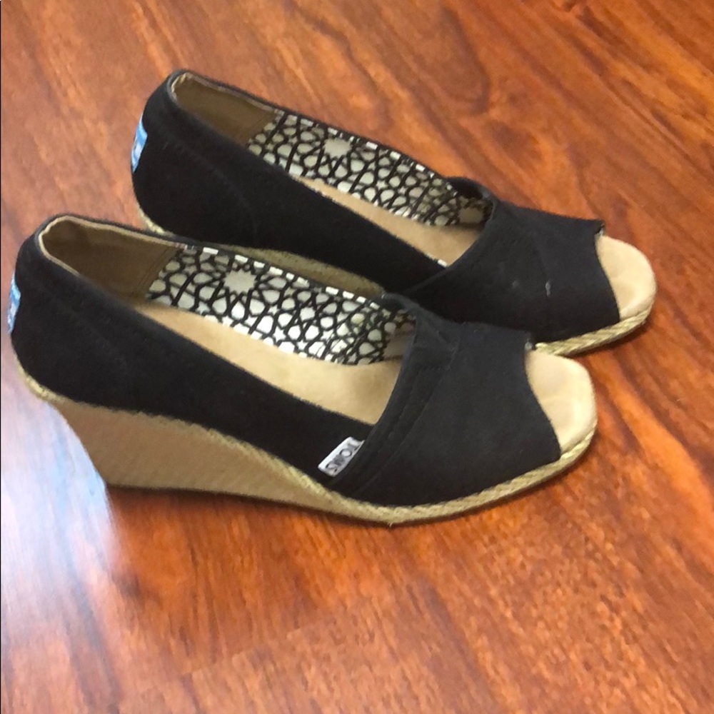 Toms espadrilles